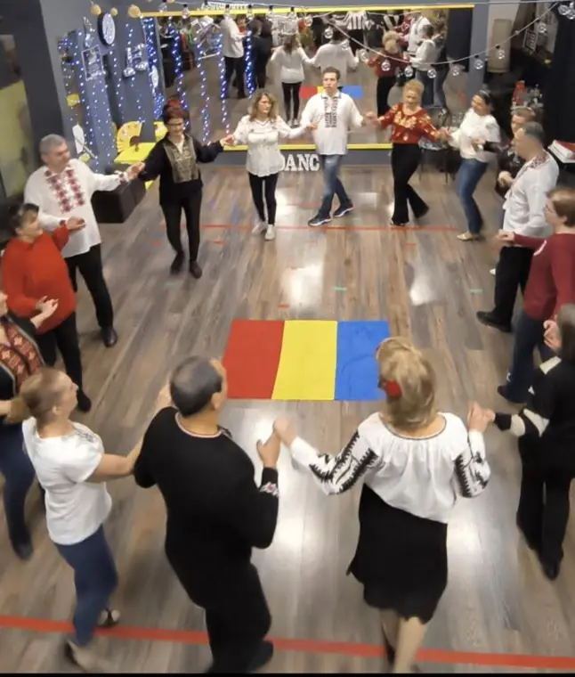 Horă cu tricolorul, de Ziua Națională