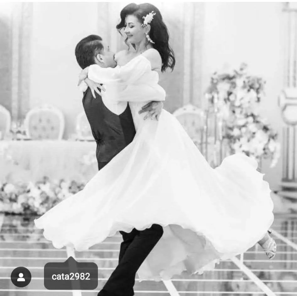 Mirii în vals, fotografie alb-negru